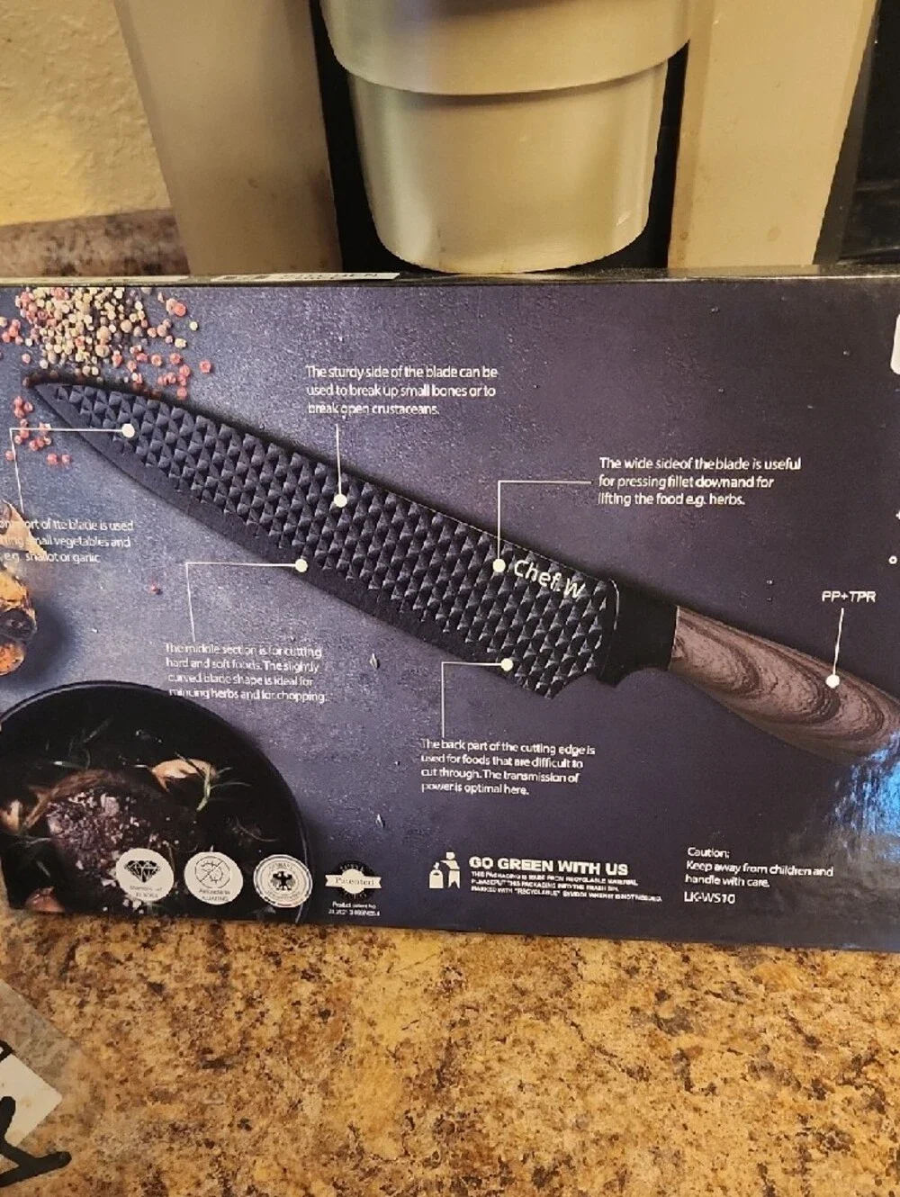 Chef. W Black Kitchen Knife Set with Ceramic Peeler 6 Piece